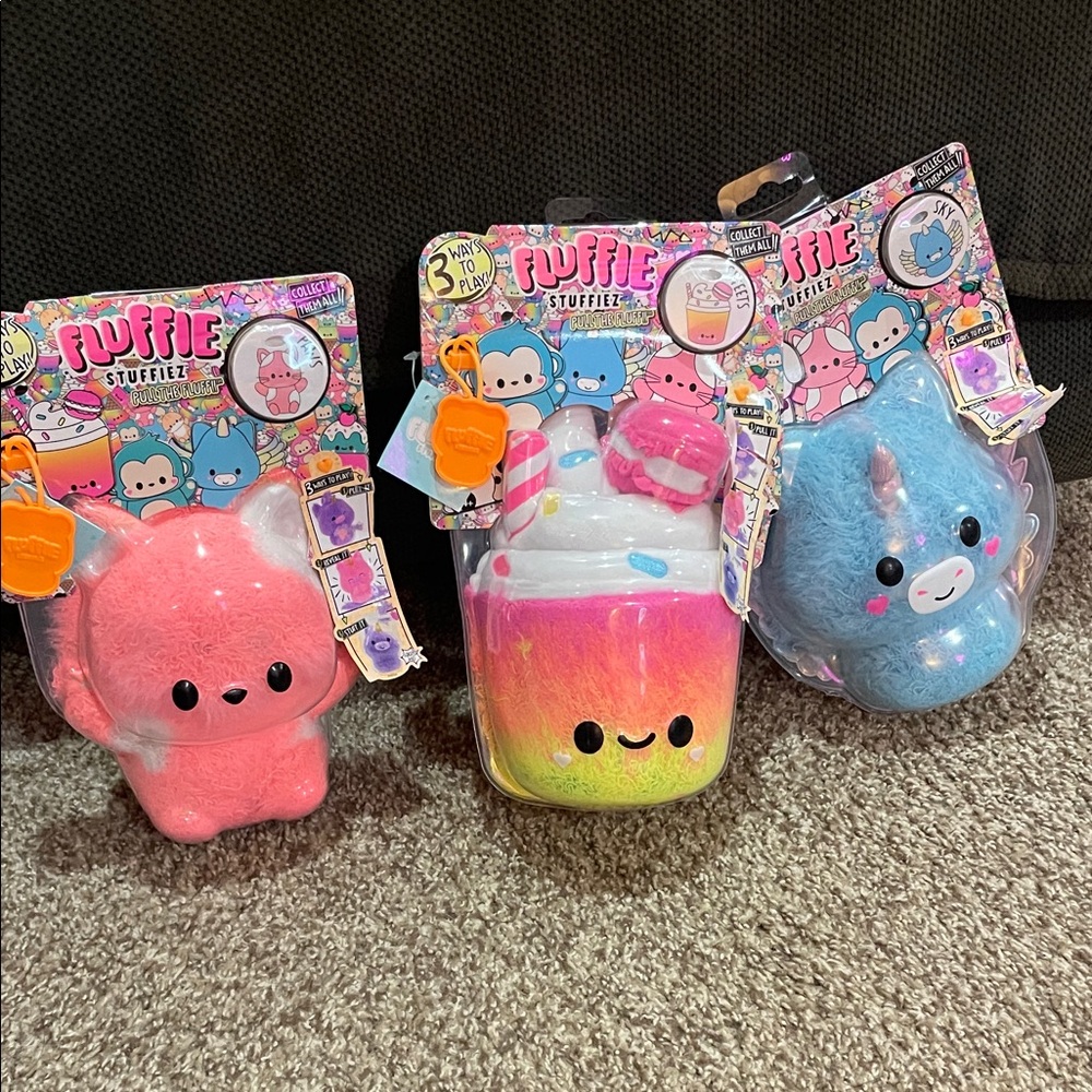 Fluffie Stuffiez 3 in 1 fidget toy and stuffed animals!